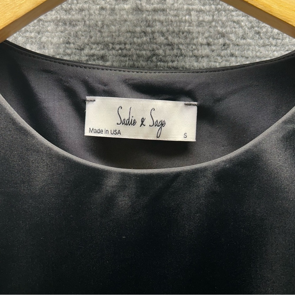 Sadie & Sage Crop Top Size Small - Picture 3 of 5